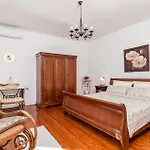 度假居 Beautiful Home In Rukavac *