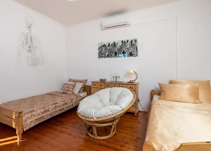 بيت للعطل 2 Bedroom Cozy In
