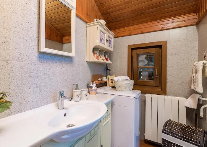 2 Bedroom Cozy In بيت للعطل *