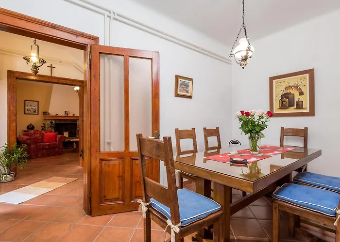 بيت للعطل 2 Bedroom Cozy In Rukavac (Primorje-Gorski Kotar)