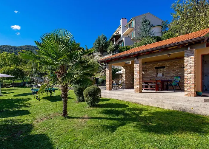 بيت للعطل 2 Bedroom Cozy In Rukavac (Primorje-Gorski Kotar)