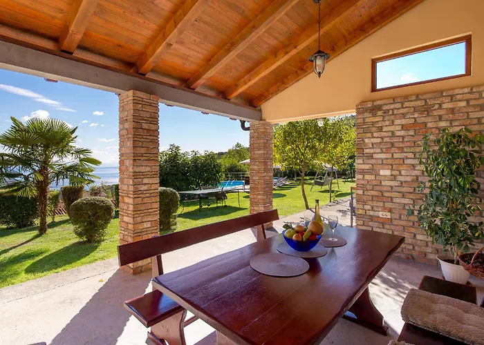 بيت للعطل 2 Bedroom Cozy In *