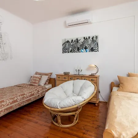 別荘 2 Bedroom Cozy In