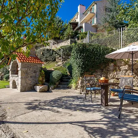 Amazing In With 2 Bedrooms, Wifi&outdoor Swimming Pool