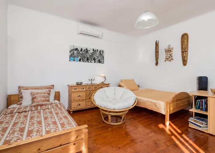 2 Bedroom Cozy In *