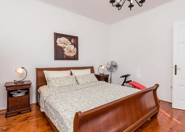 2 Bedroom Cozy In Rukavac (Primorje-Gorski Kotar)